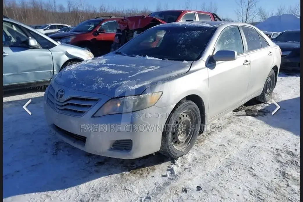 Toyota Camry LE 4dr Sedan (2.5L 4cyl 6AM) 2010 Silver
