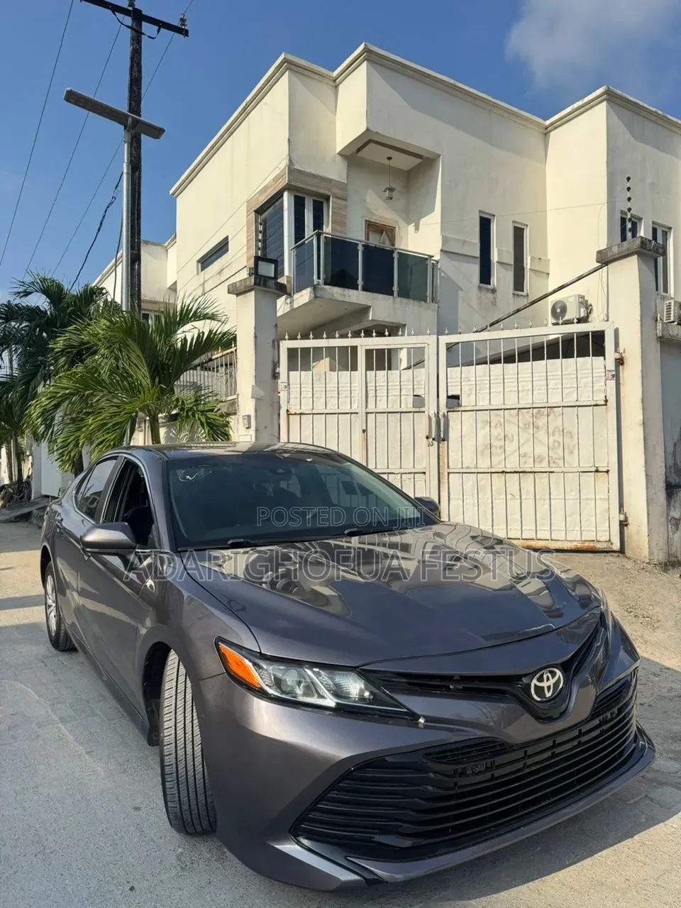Toyota Camry 2018 Gray