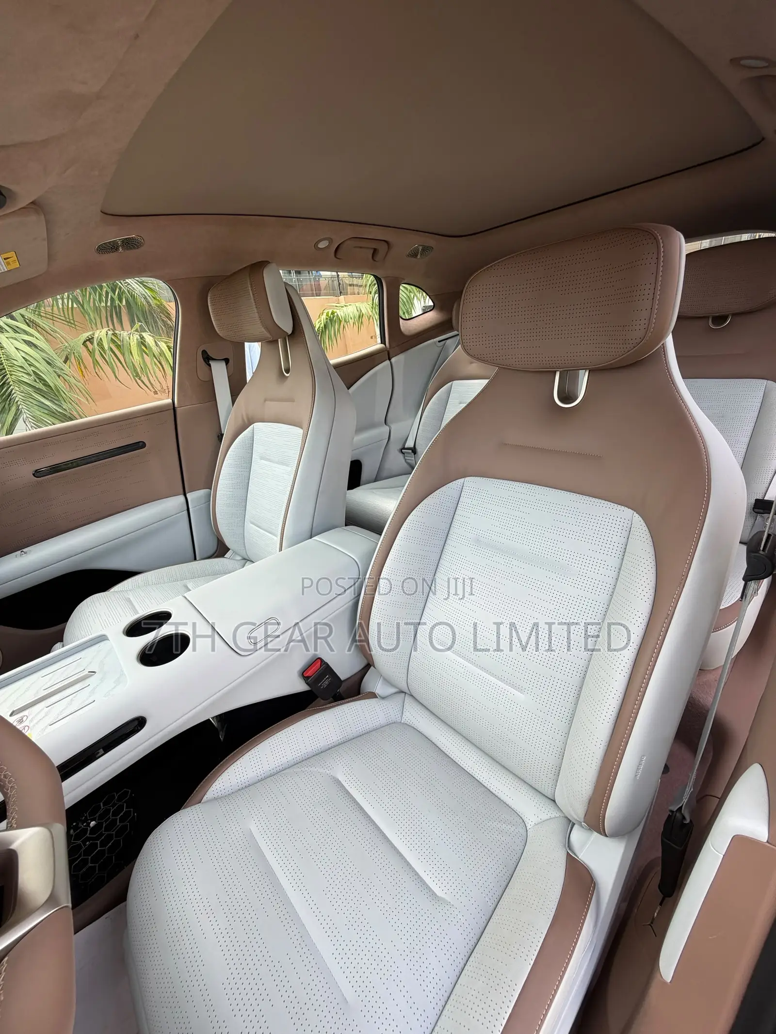 New Avatr 11 2025 Gray
