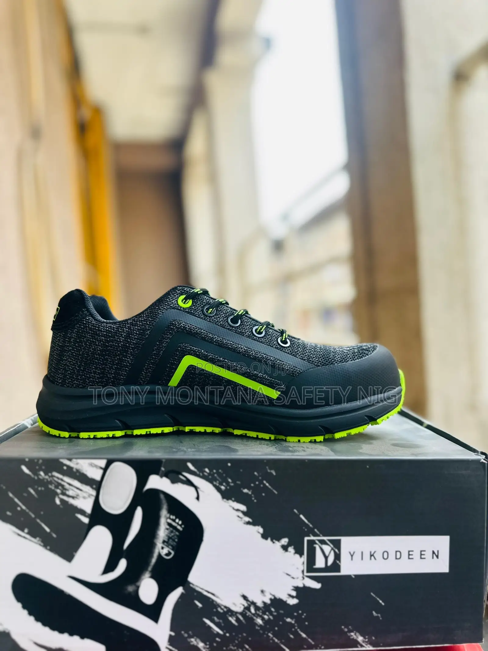 YIKODEEN Low Cut Safety Shoe - Sporty Steel Toe Sneaker