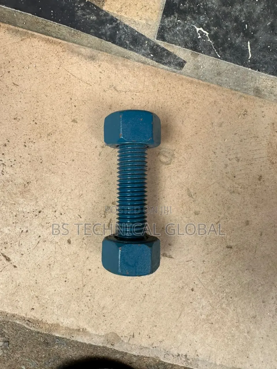 Cadmium Coated Bolt and Nut