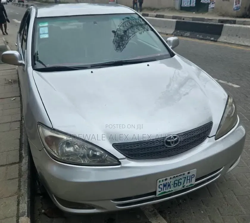 Toyota Camry 2004 Silver