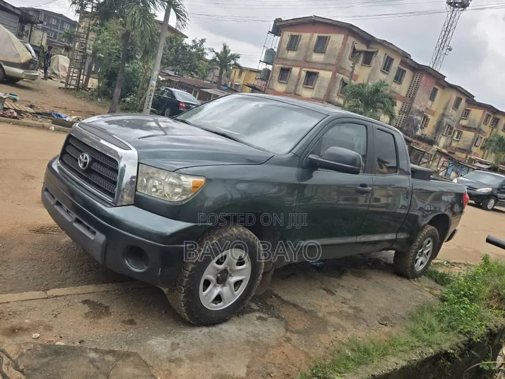 Toyota Tundra 2009 Green