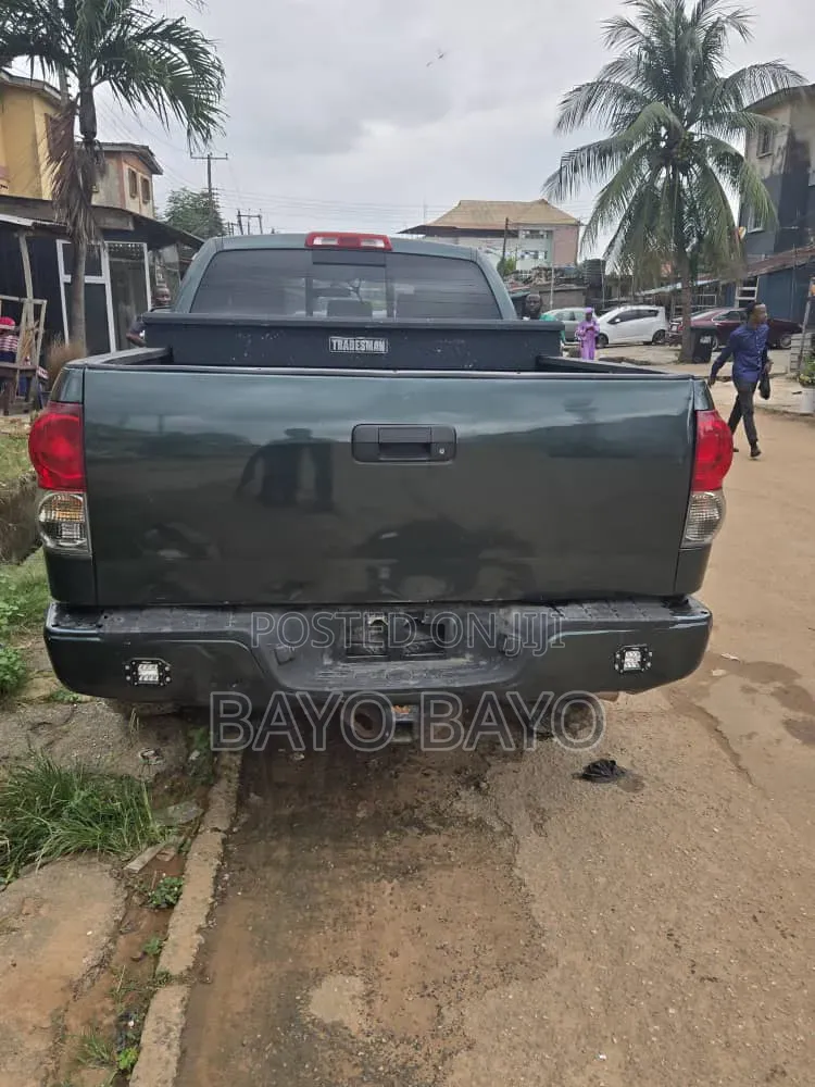 Toyota Tundra 2009 Green