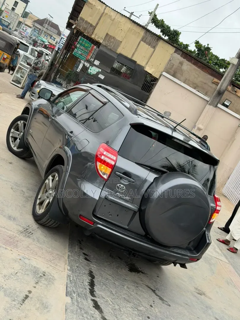 Toyota RAV4 Limited V6 4x4 2009 Silver