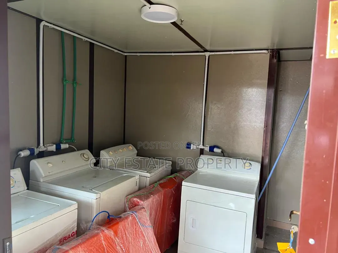 Houseboat for Hiring / Leasing Services
