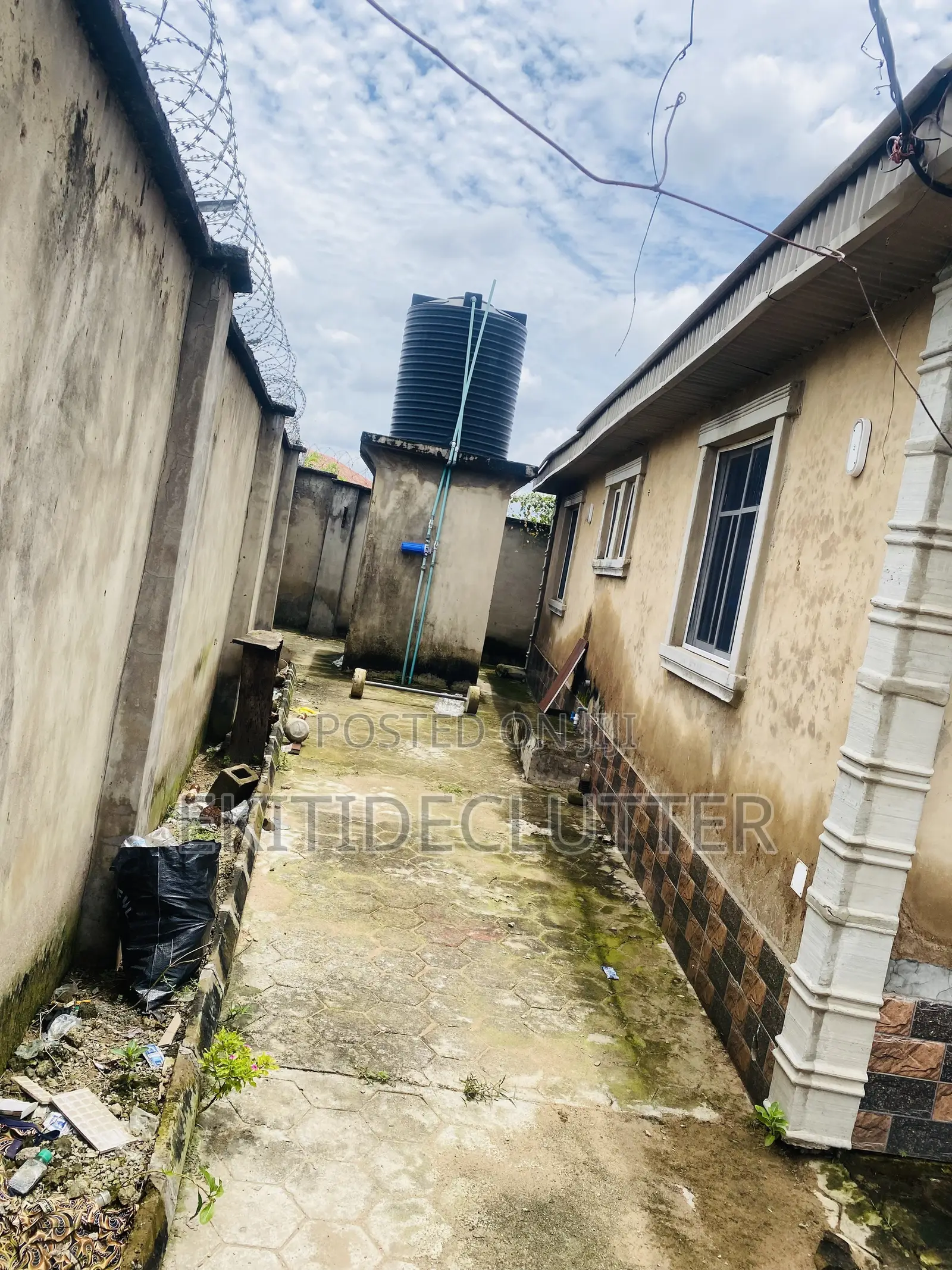 8bdrm Bungalow in Orire Estate, Ado Ekiti for sale