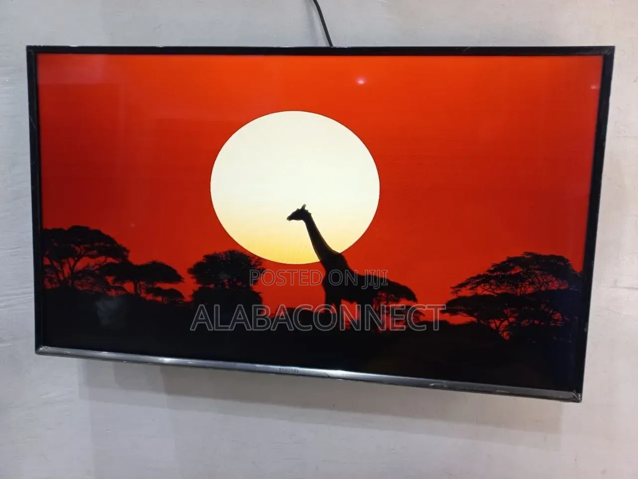 32" Samsung FullHD TizenOS Smart TV With Free Netflix Login