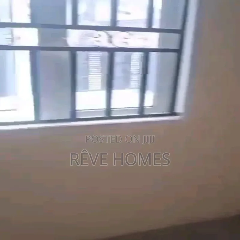 3bdrm Block of Flats in Medina for rent