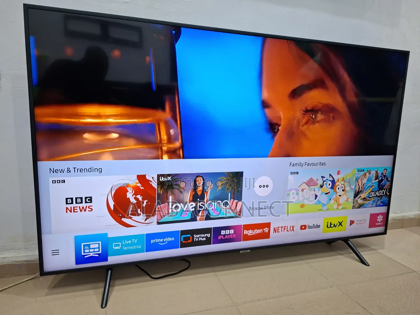 65" Samsung UHD Real4k HDR Smart TV