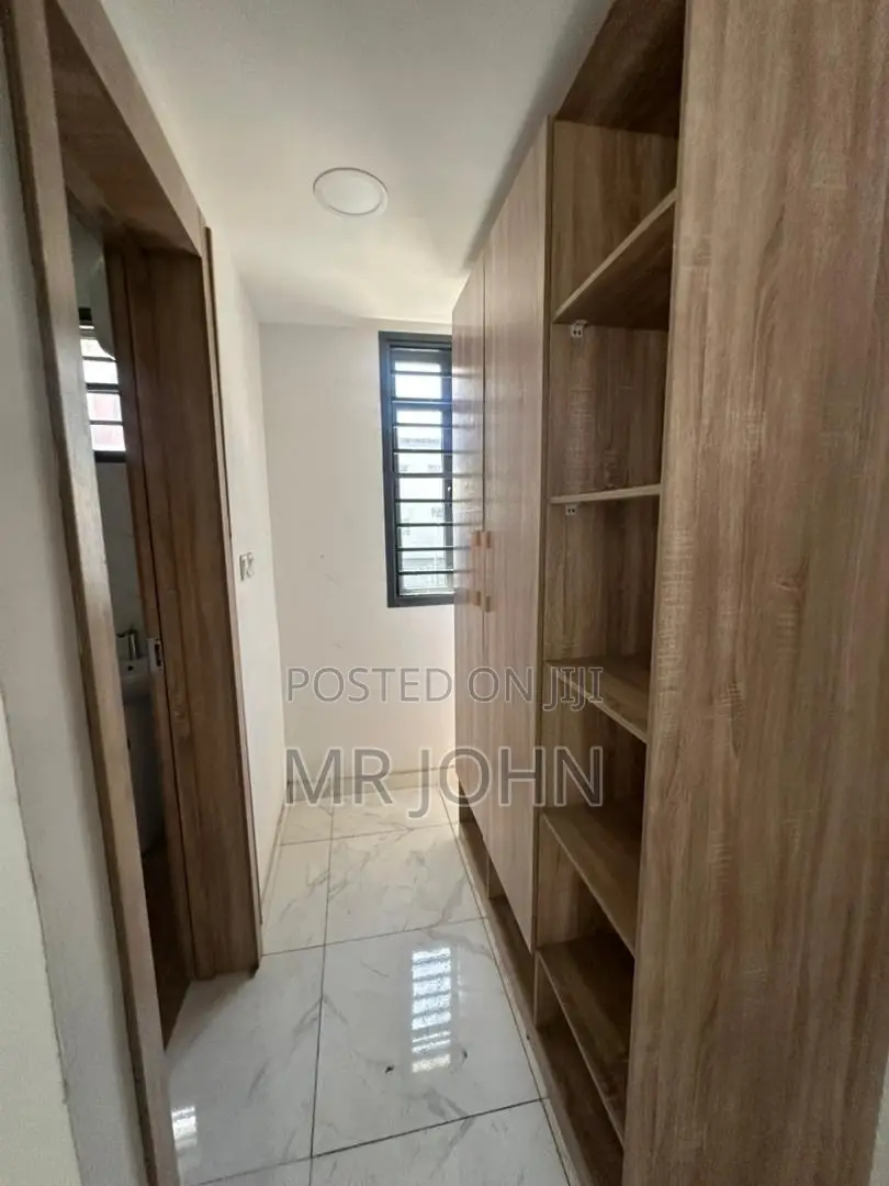 3bdrm Duplex in Off Gbangbala,, Lekki for rent