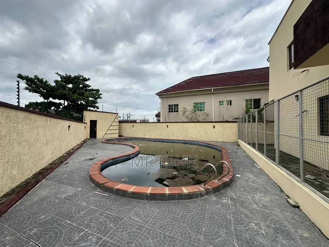 4bdrm House in Lekki Scheme 2, Abraham Adesanya Estate for rent