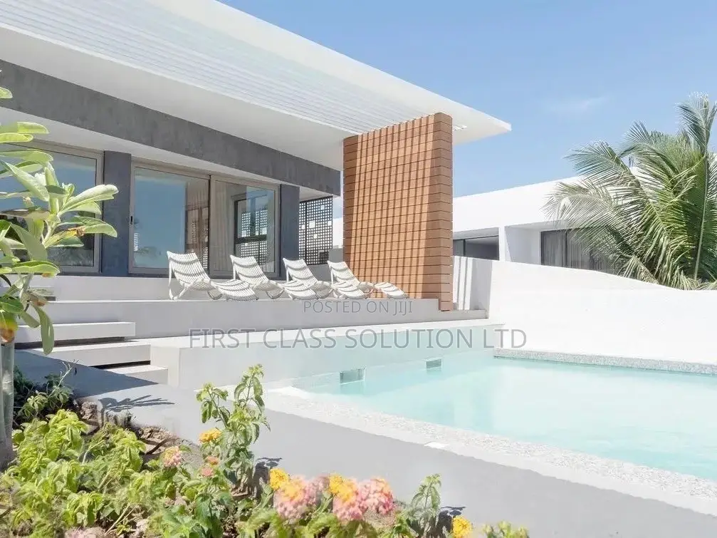 Luxurious 3 Bedroom Beach House