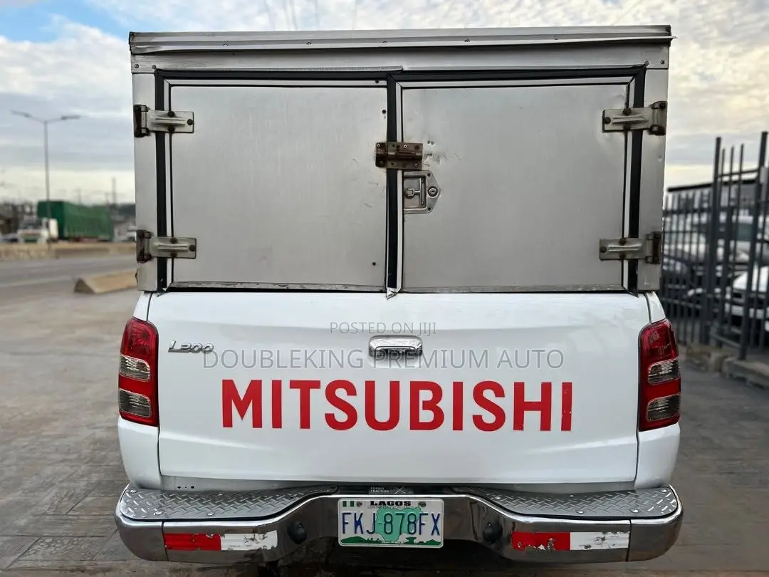 Mitsubishi L200 2019 White
