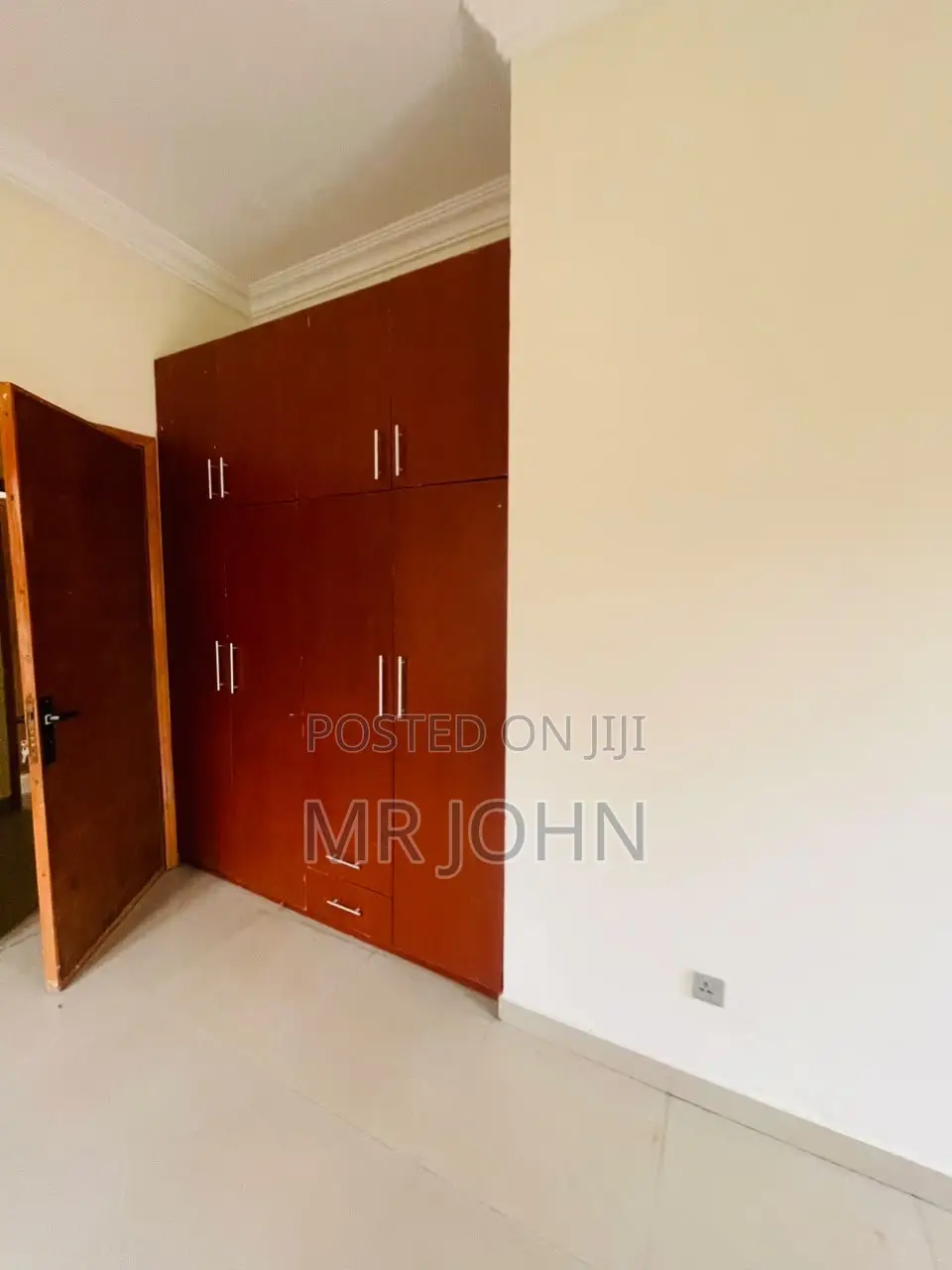 3bdrm Apartment in Ikota Villa Owo Pr, Lekki for rent