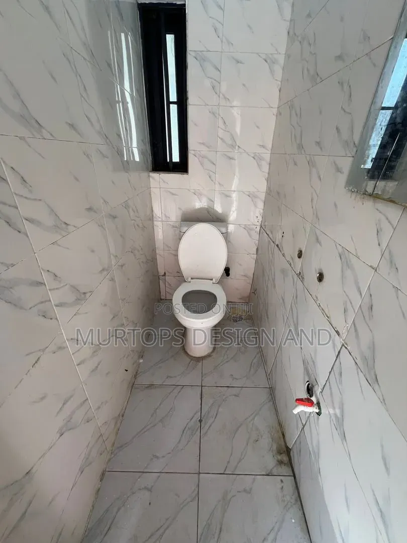 Mini Flat in Ikate for rent