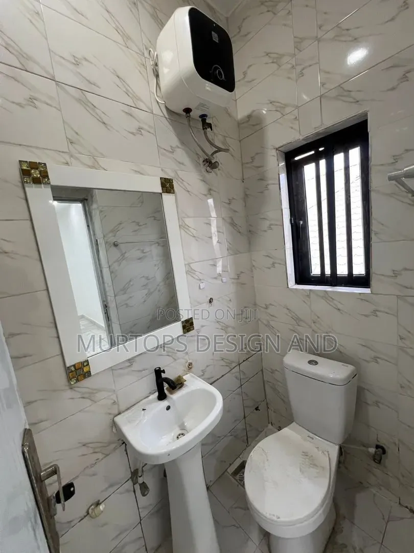 Mini Flat in Ikate for rent