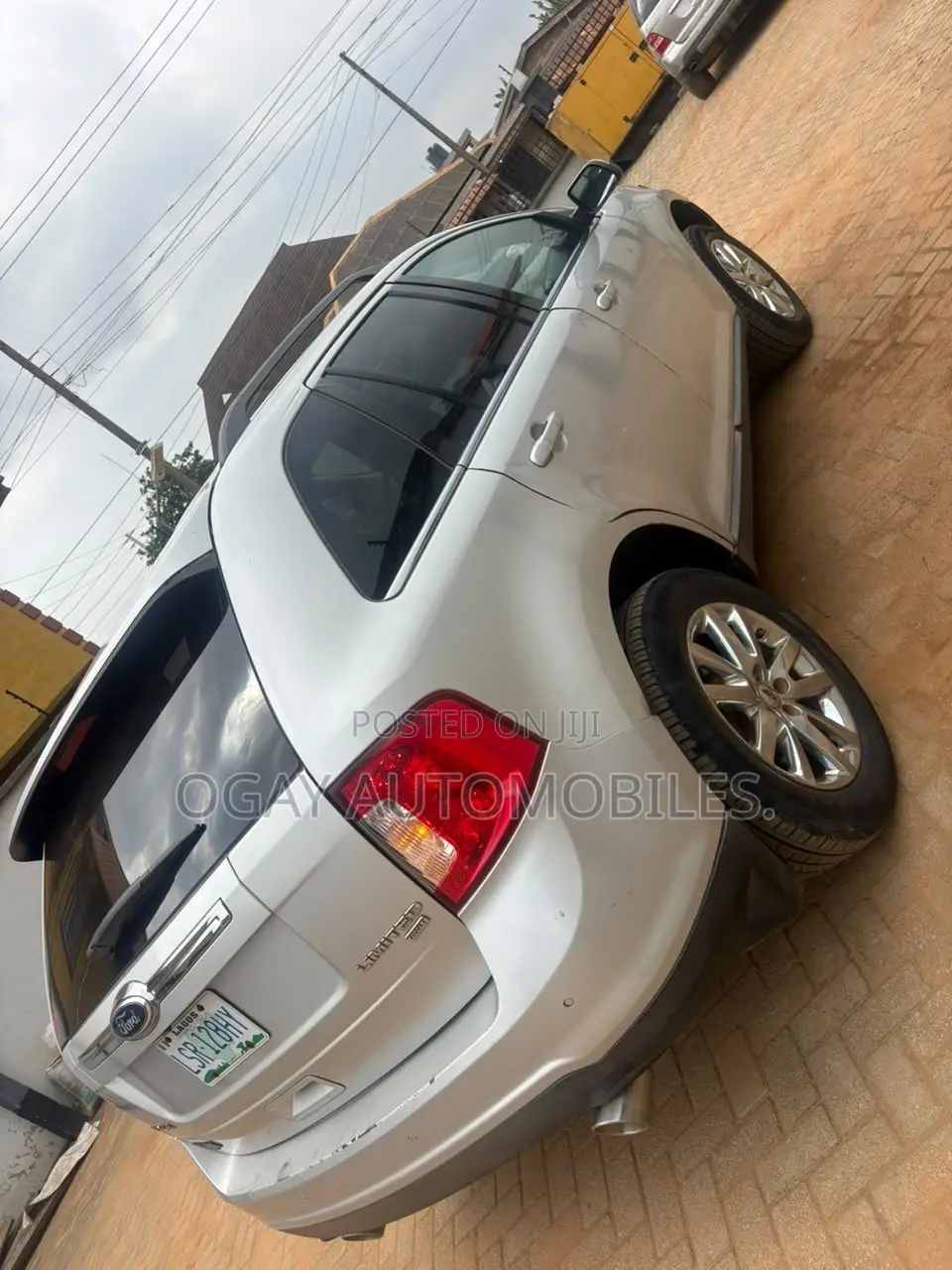 Ford Edge Limited 4dr SUV AWD (3.5L 6cyl 6A) 2014 Silver