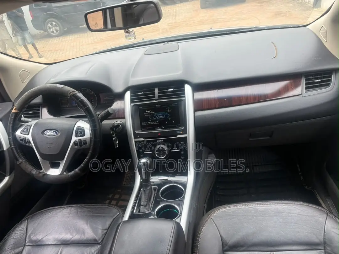 Ford Edge Limited 4dr SUV AWD (3.5L 6cyl 6A) 2014 Silver
