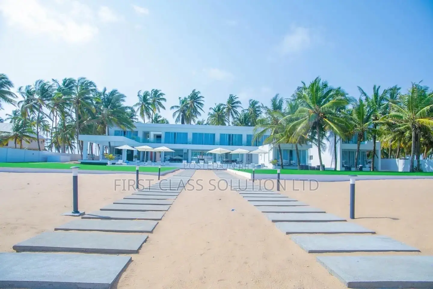 Luxurious 6 Bedroom Beach House at Salt Beach Resort