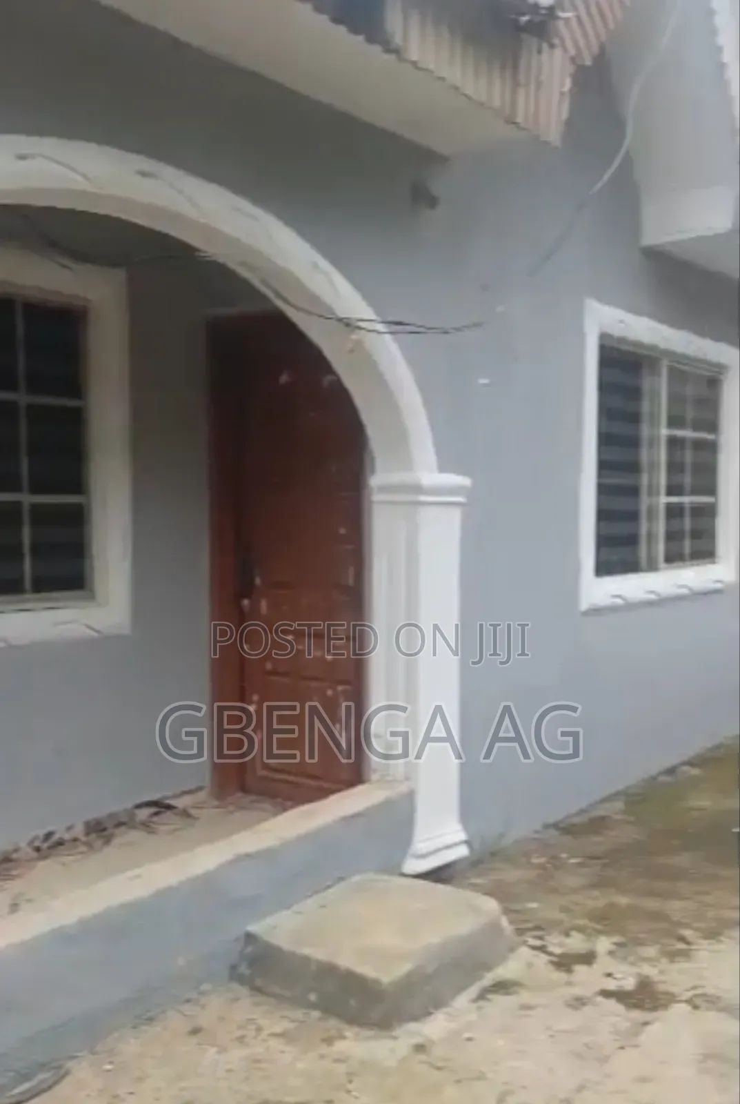 3bdrm Apartment in Ikola Eleyin, Ipaja / Ipaja for rent