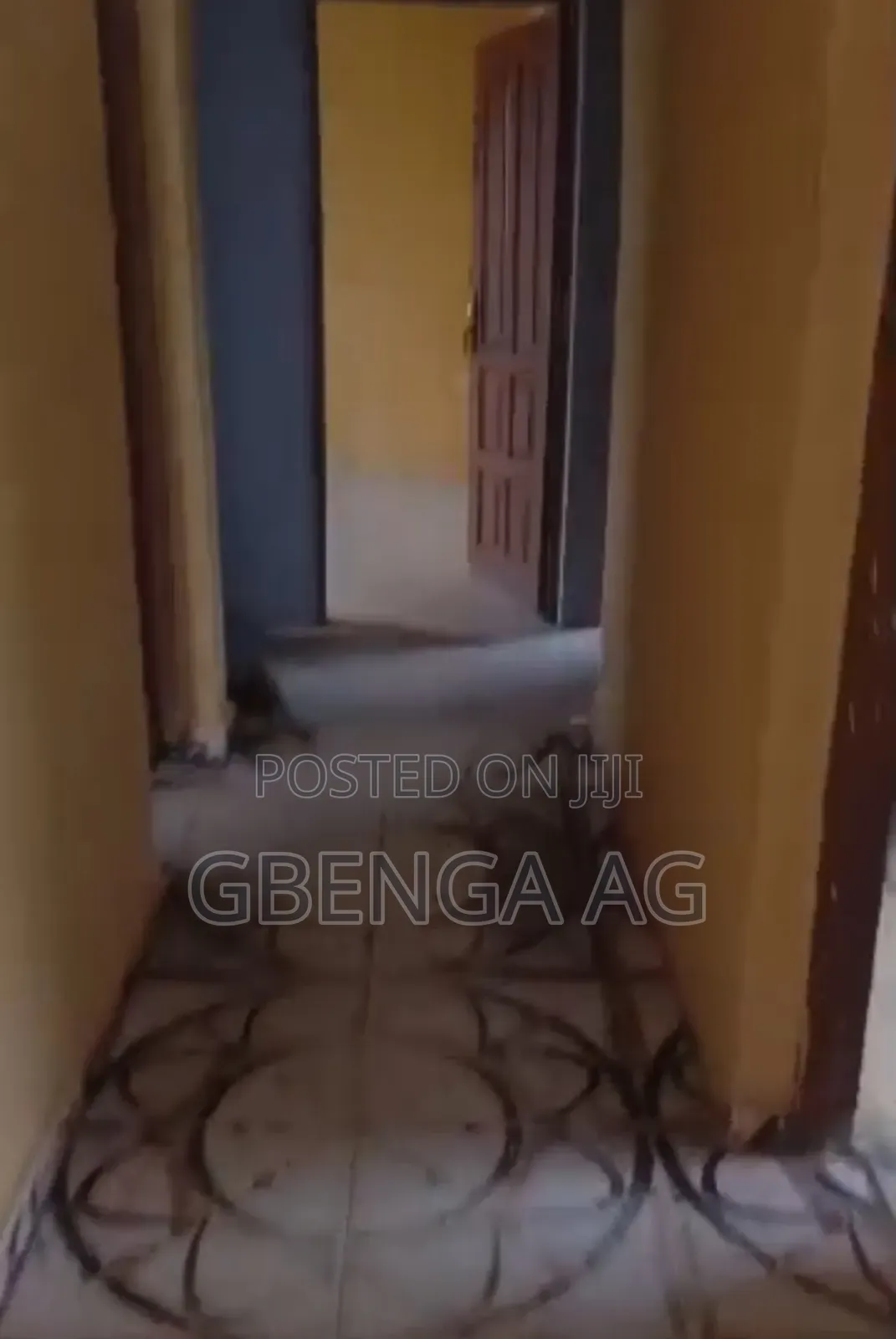 3bdrm Apartment in Ikola Eleyin, Ipaja / Ipaja for rent