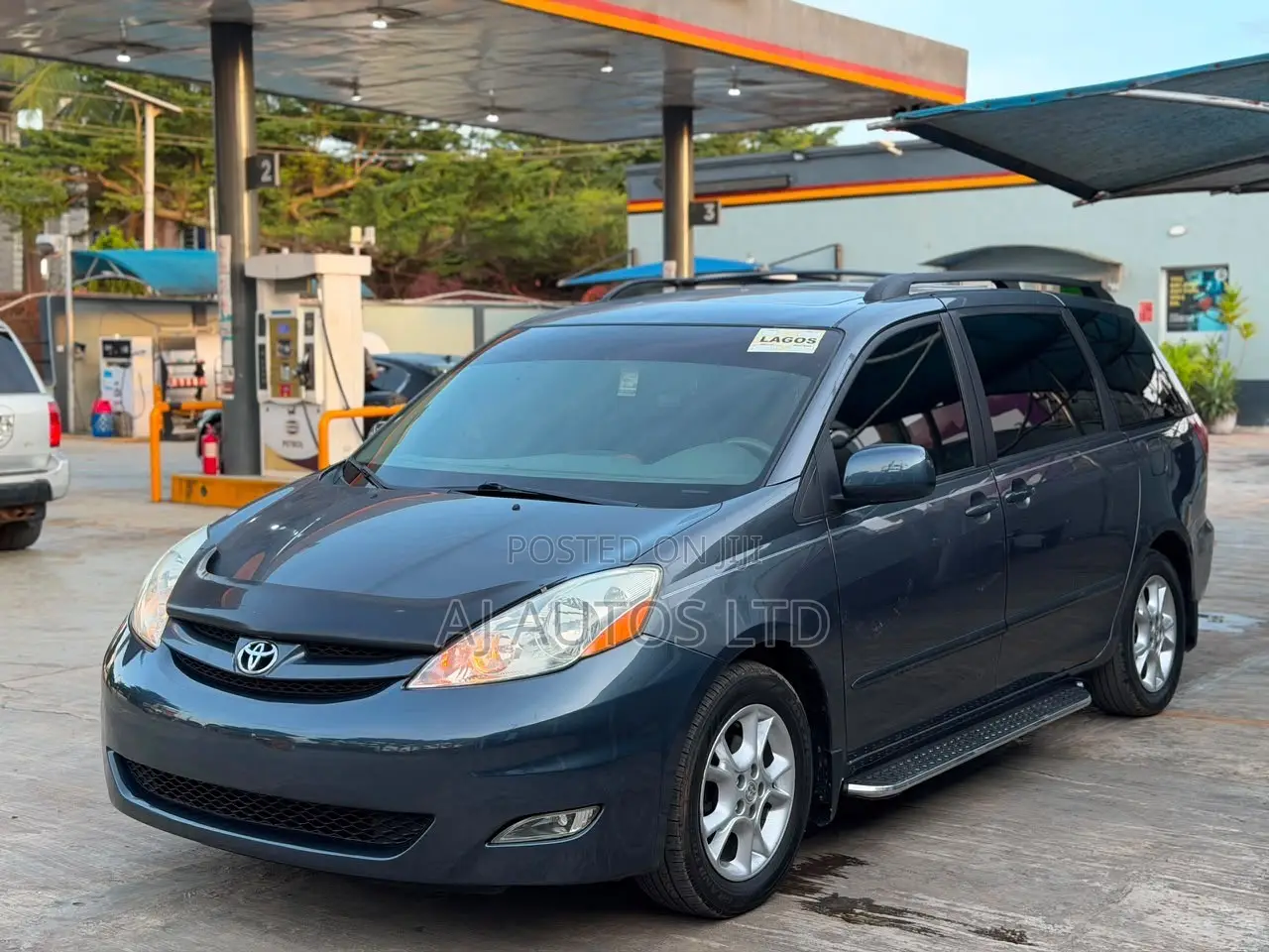 Toyota Sienna XLE FWD 2009 Blue