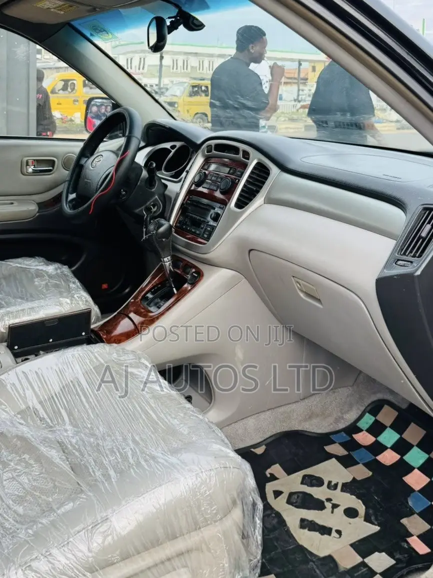 Toyota Highlander Limited V6 2005