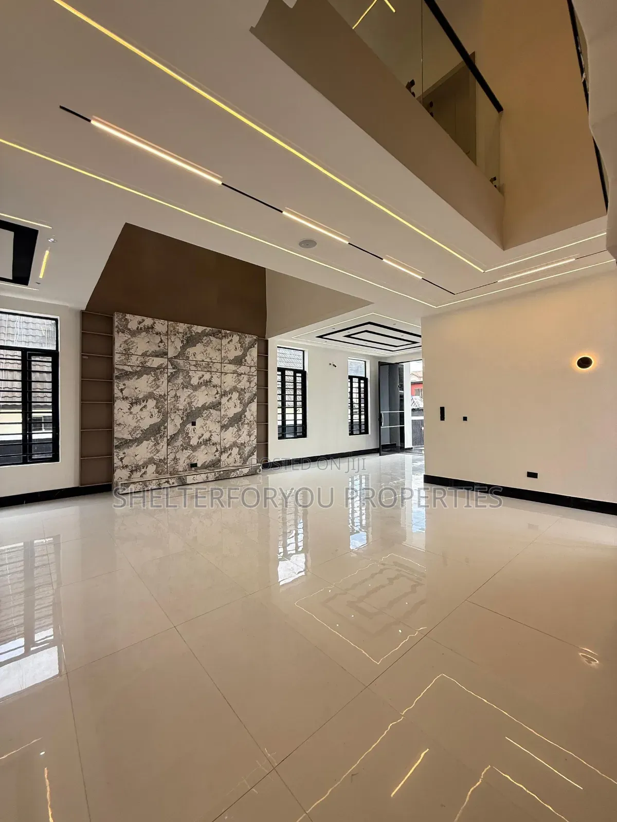 5bdrm Duplex in Sangotedo for sale