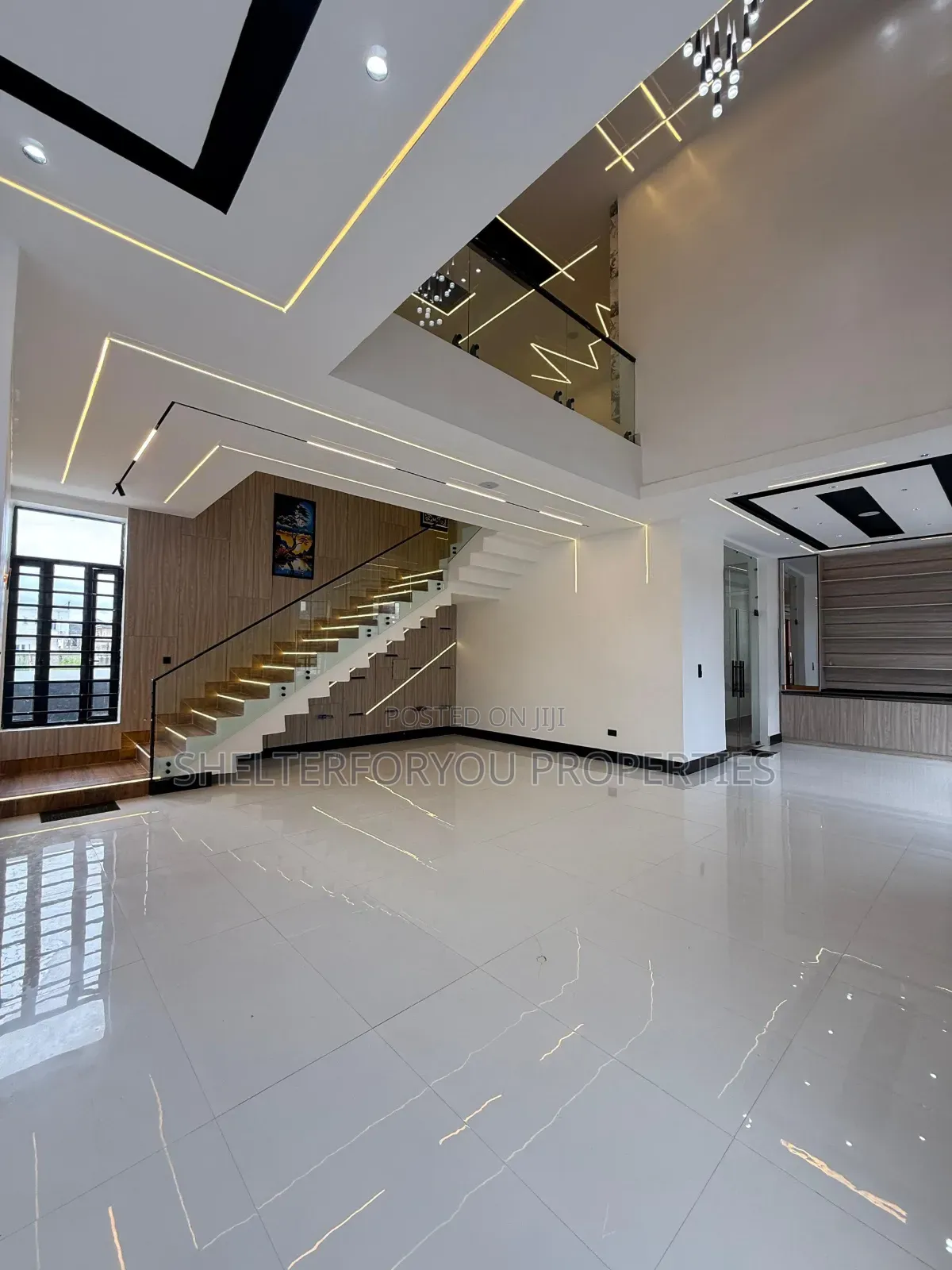 5bdrm Duplex in Sangotedo for sale
