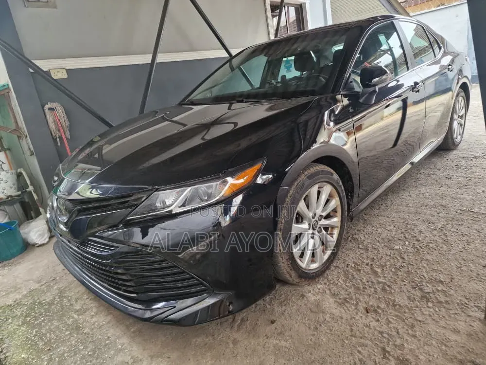 Toyota Camry 2018 Black