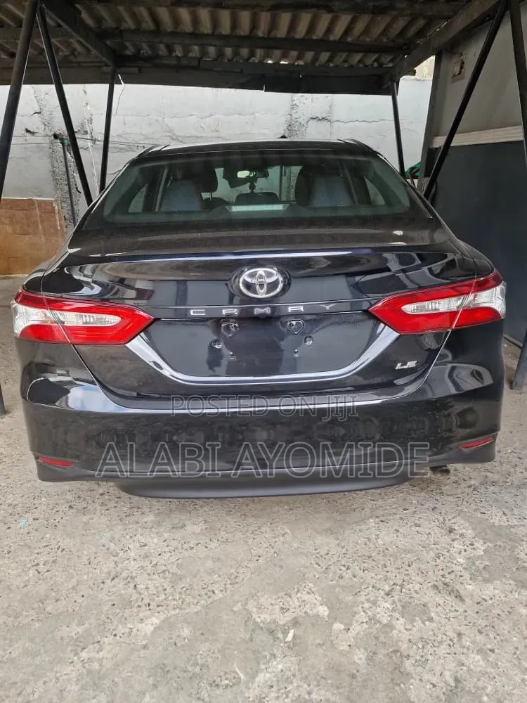 Toyota Camry 2018 Black