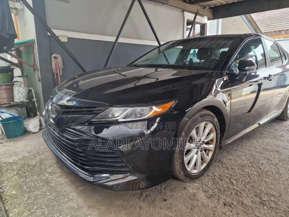 Toyota Camry 2018 Black