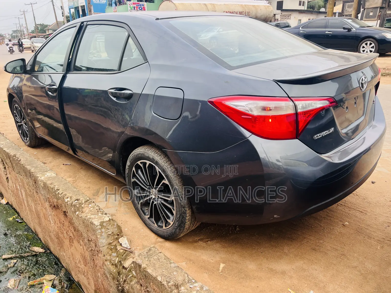 Toyota Corolla S 4dr Sedan (1.8L 4cyl CVT) 2016 Gray
