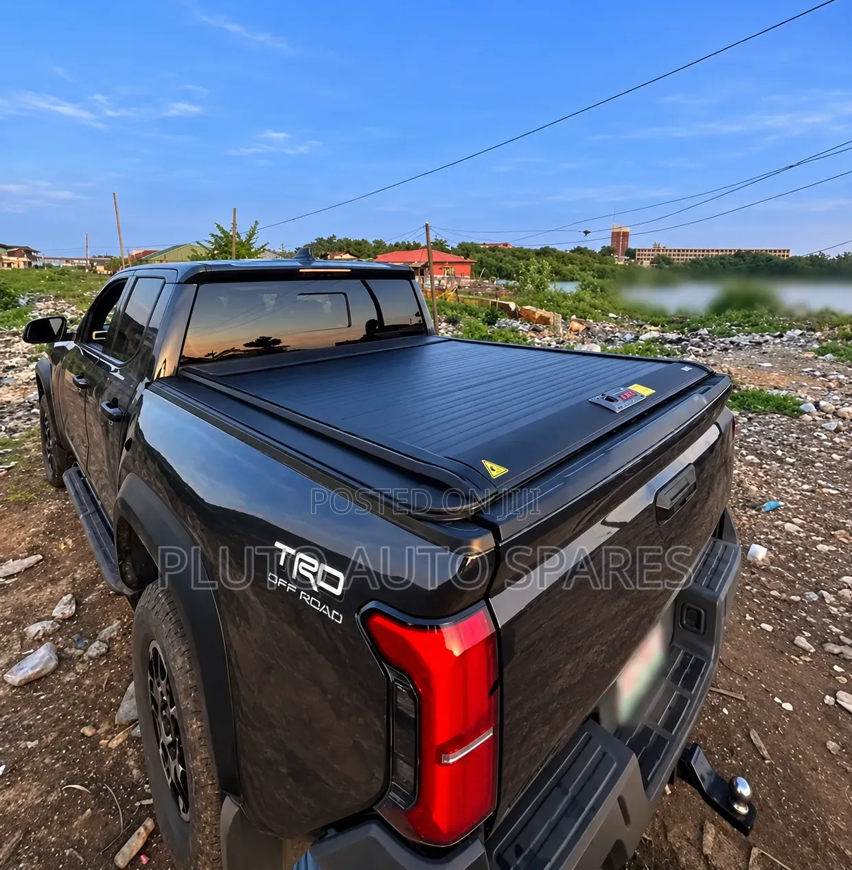 4×4 Aluminum Retractable Tonneau Roller Boot Cover Tacoma 2025