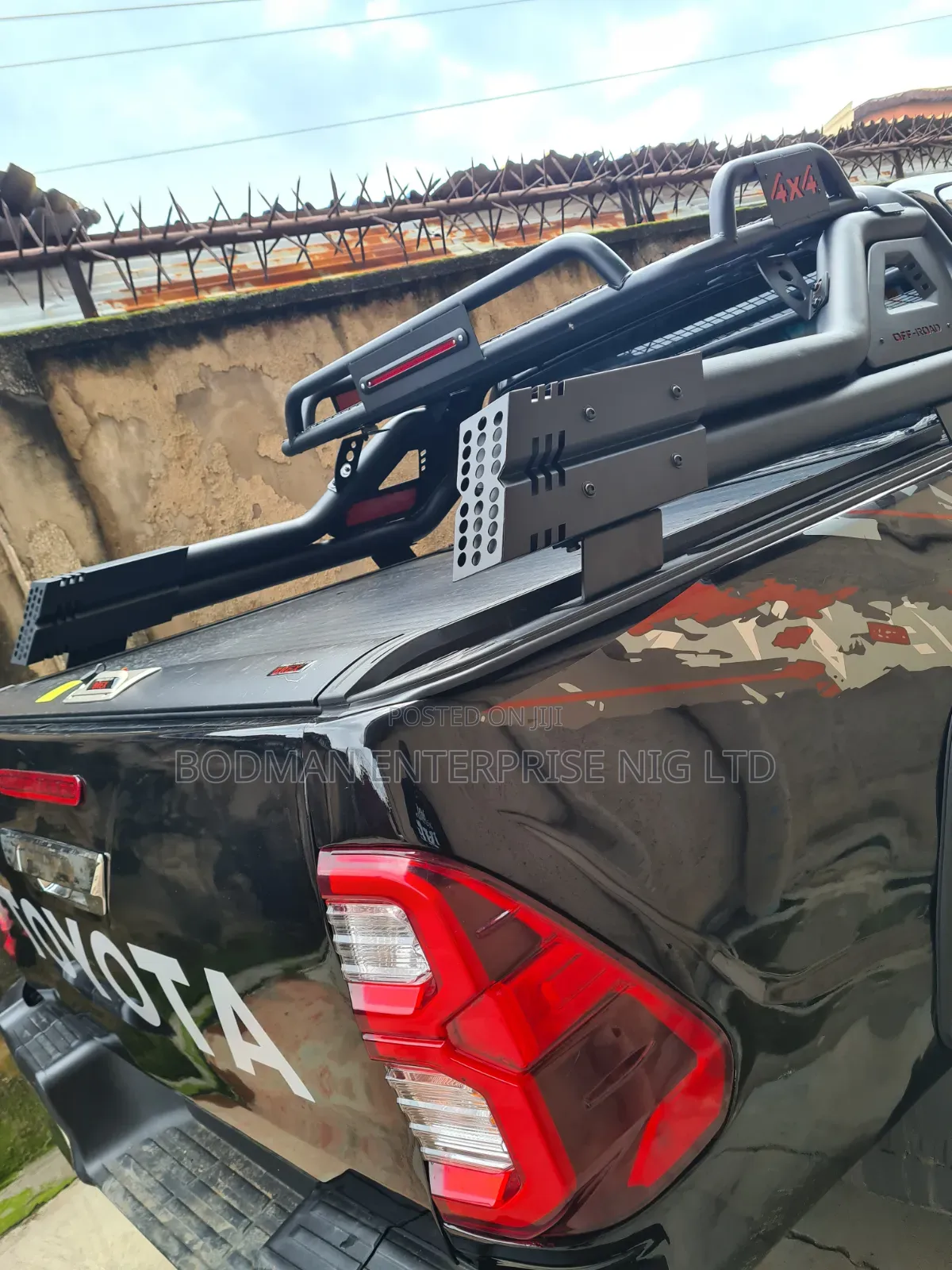 Manual Rolling Boot Cover With Off-Road Double Bar Iron at #÷4