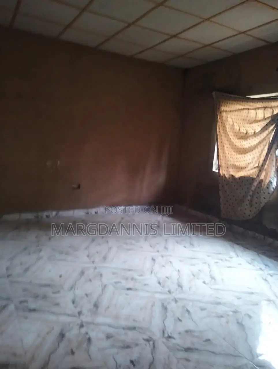 3bdrm Bungalow in Adeyemo Estate, Ita Oluwo for sale