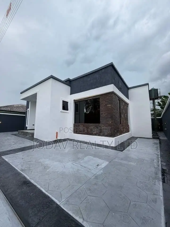 3bdrm Bungalow in Majesty Estate, Obio-Akpor for sale