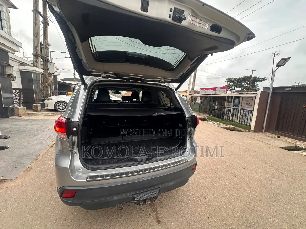 Toyota Highlander XLE 2019 Silver