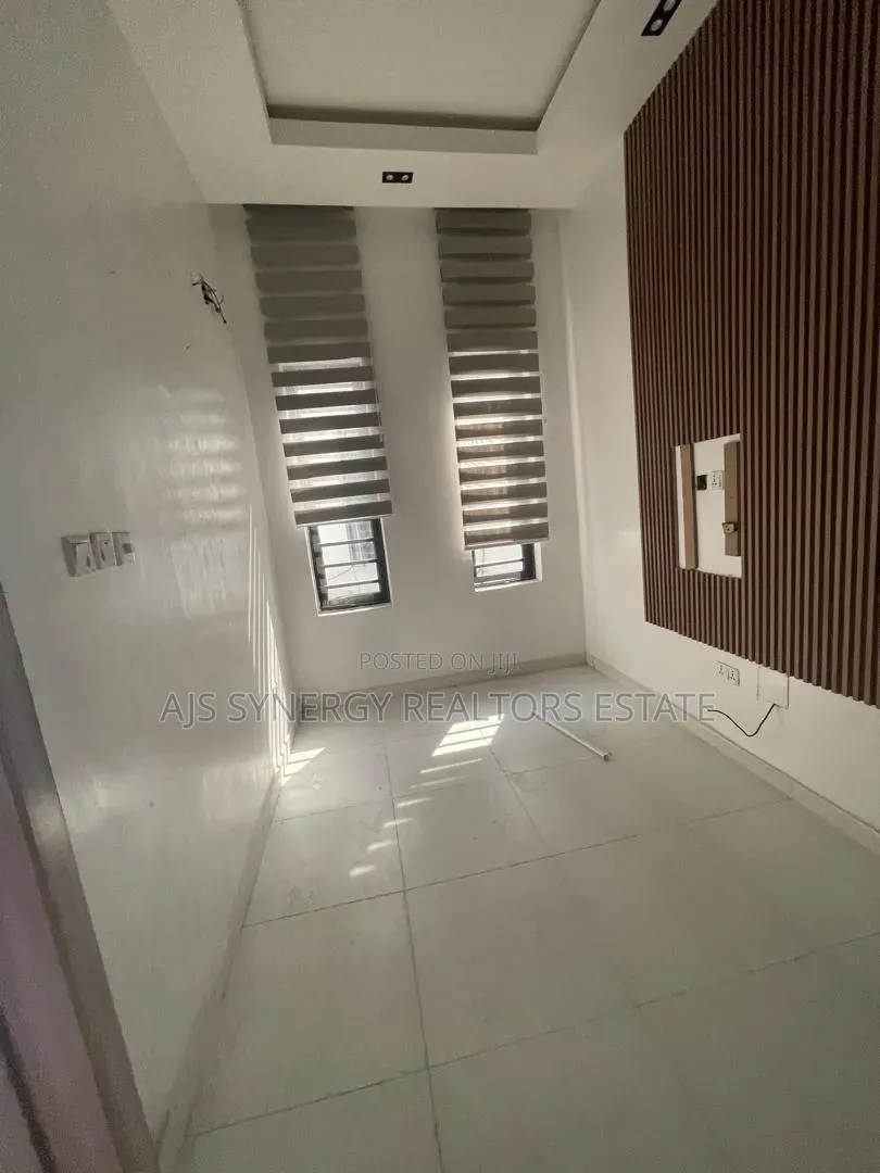 4bdrm Duplex in VGC / Ajah for rent