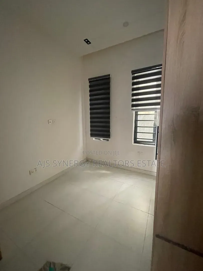 4bdrm Duplex in VGC / Ajah for rent