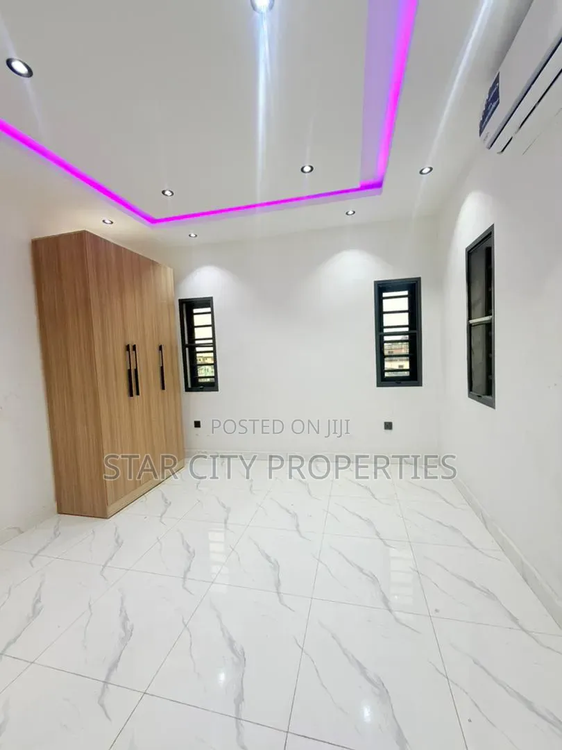 3bdrm Apartment in Gbagada Lagos for sale