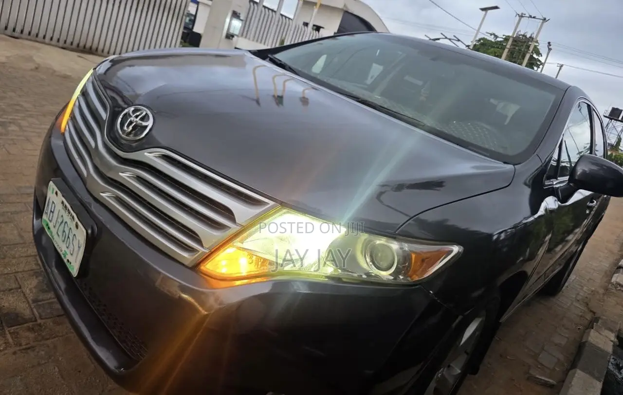 Toyota Venza 2011