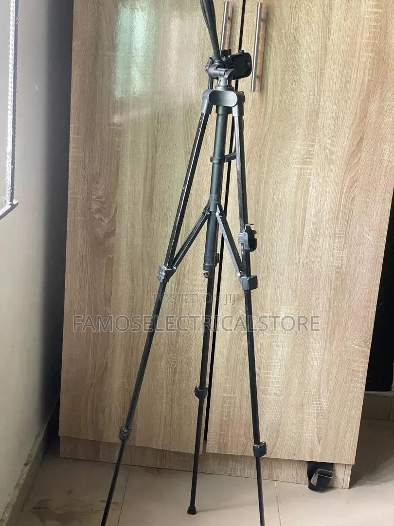 Phone and Cameral Tripod Stand
