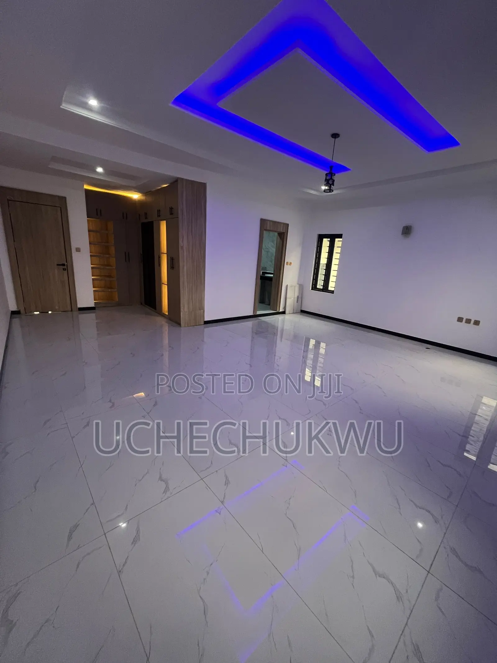 5bdrm Penthouse in H And J Estate, Galadimawa for sale