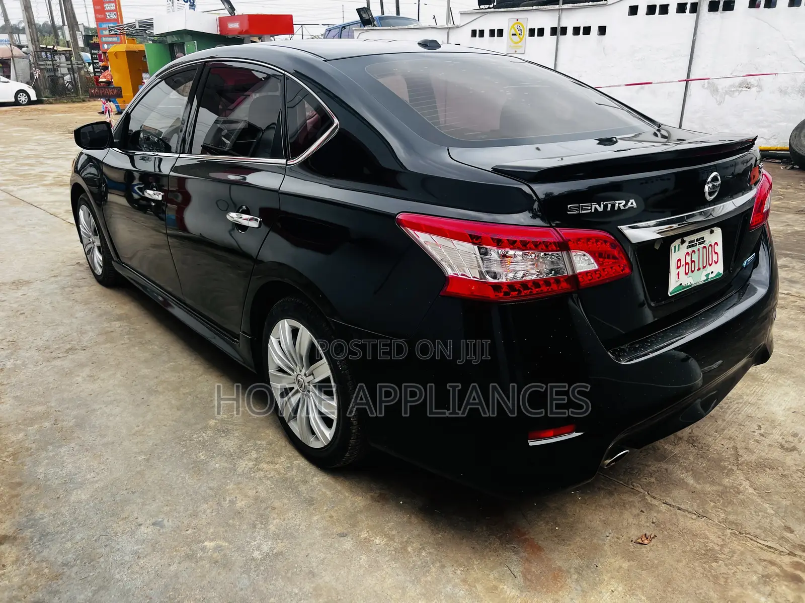 Nissan Sentra SR 4dr Sedan (1.8L 4cyl CVT) 2015 Blue