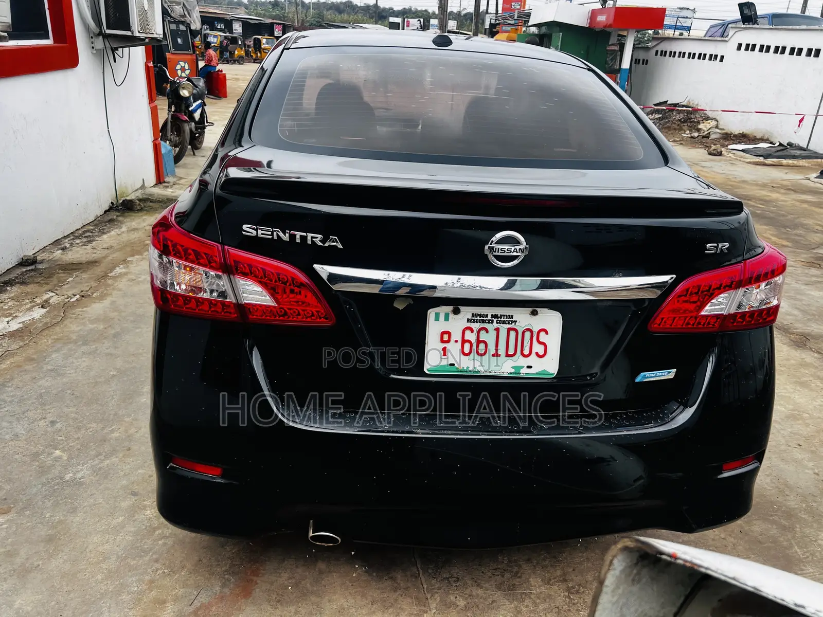 Nissan Sentra SR 4dr Sedan (1.8L 4cyl CVT) 2015 Blue
