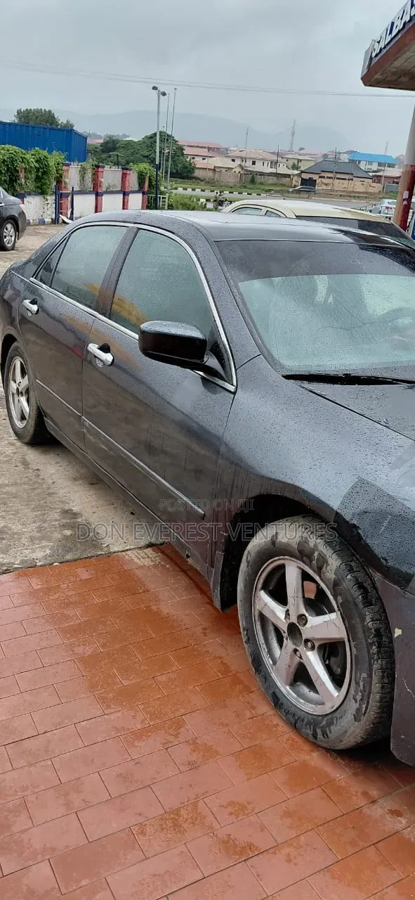 Honda Accord 2.0 Comfort Automatic 2005 Gray