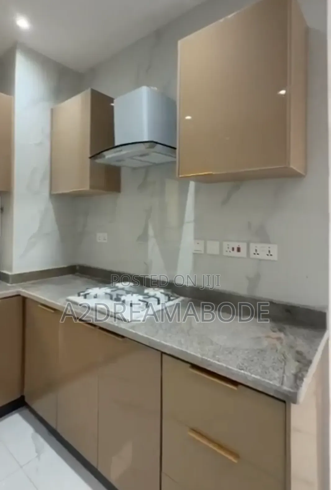 3bdrm Apartment in Yaba, Alagomeji for rent