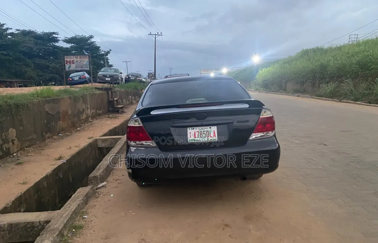 Toyota Camry SE 4dr Sedan (2.4L 4cyl 4A) 2004 Black